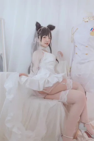 《爱宕婚纱》｜阿半今天很开心 · 36张写真