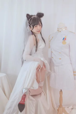 《爱宕婚纱》｜阿半今天很开心 · 36张写真