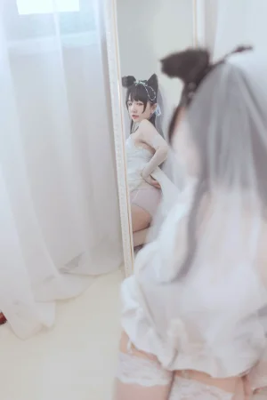 《爱宕婚纱》｜阿半今天很开心 · 36张写真