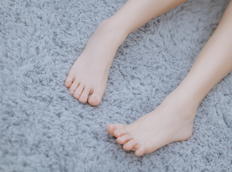 《毛衣私房》｜日奈娇(椎名莜) · 42张写真