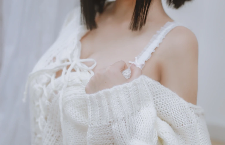 《毛衣私房》｜日奈娇(椎名莜) · 42张写真