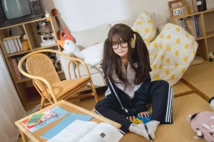《家庭作业》｜神沢永莉 · 73张写真
