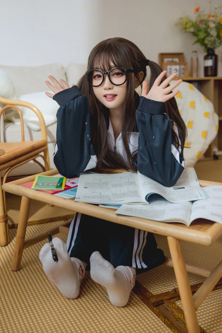 《家庭作业》｜神沢永莉 · 73张写真
