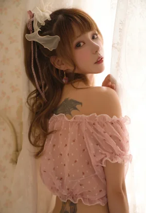《草莓味》｜凛子酱 · 12张写真