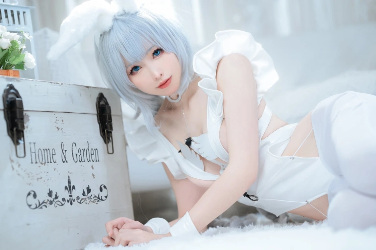《恶毒懒懒的白兔》｜樱岛嗷一 · 19张写真