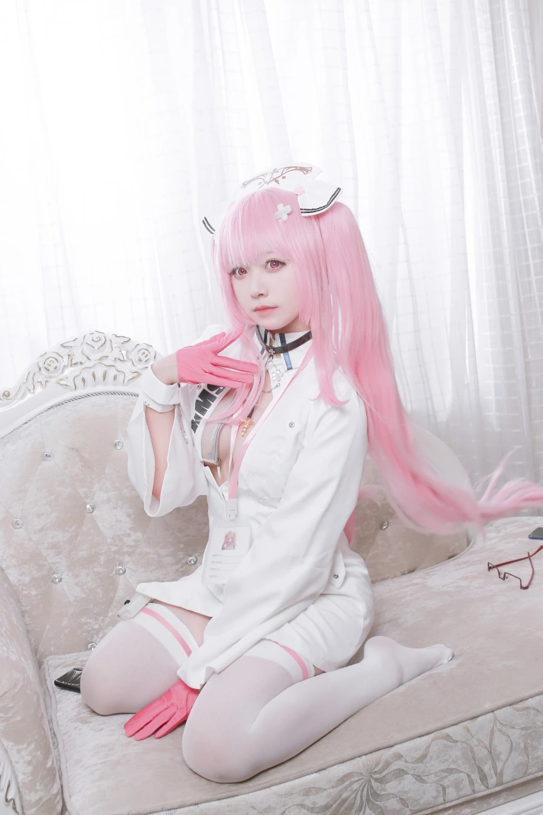 《英仙座护士》｜朝霧愛 · 20张写真