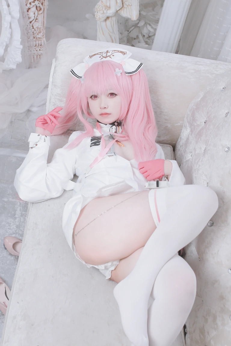 《英仙座护士》｜朝霧愛 · 20张写真