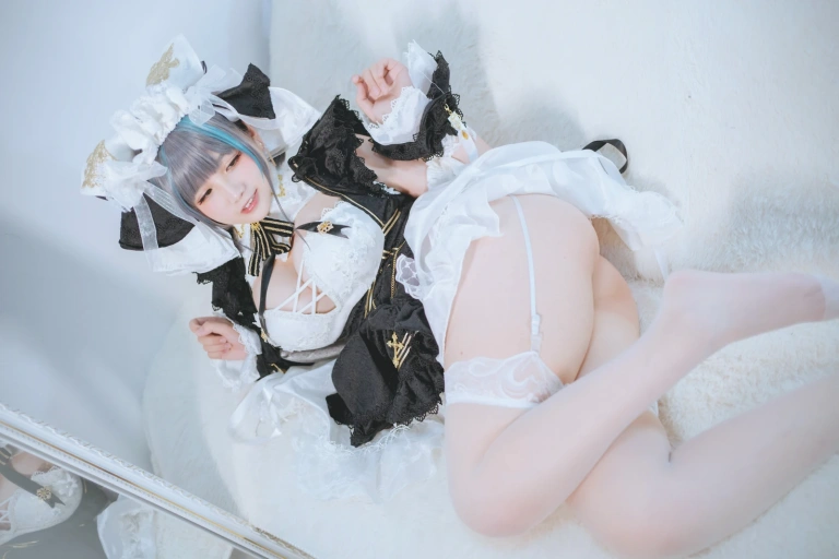 《柴郡》｜阿半今天很开心 · 42张写真