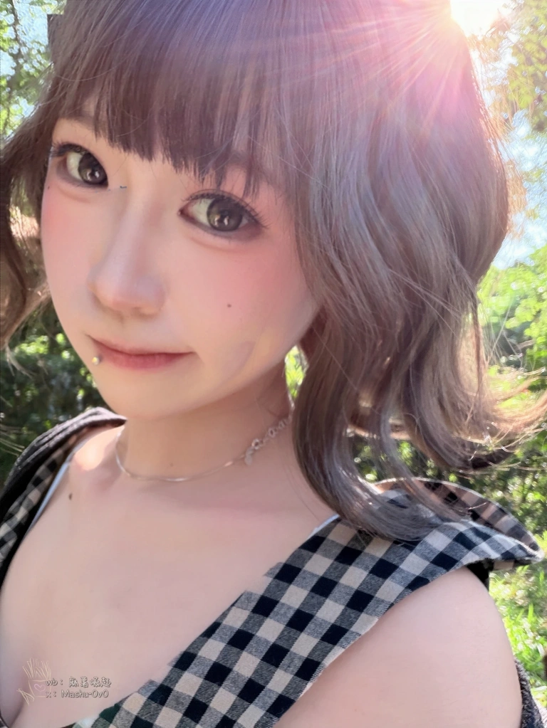 《绿意深处的邀约》｜麻薯好吃 · 92张写真