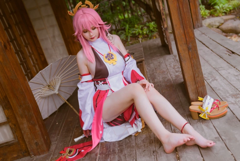 《八重神子Cosplay集》｜前羽 · 36张写真