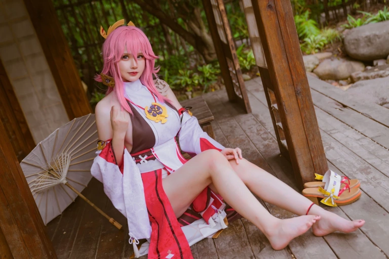 《八重神子Cosplay集》｜前羽 · 36张写真