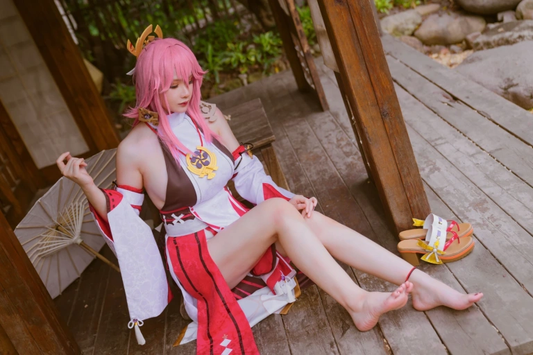 《八重神子Cosplay集》｜前羽 · 36张写真