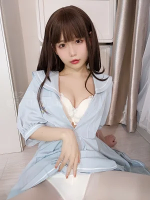 《Fantia 2022年02月会员合集（9期）》｜迷之呆梨 · 167张写真、6 个视频