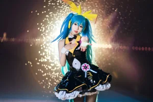 《初音Miku》｜面饼仙儿 · 19张写真