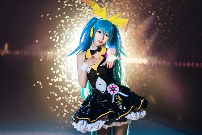 《初音Miku》｜面饼仙儿 · 19张写真
