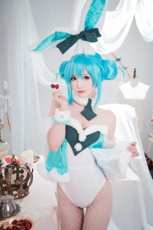 《初音兔女郎》｜面饼仙儿 · 17张写真