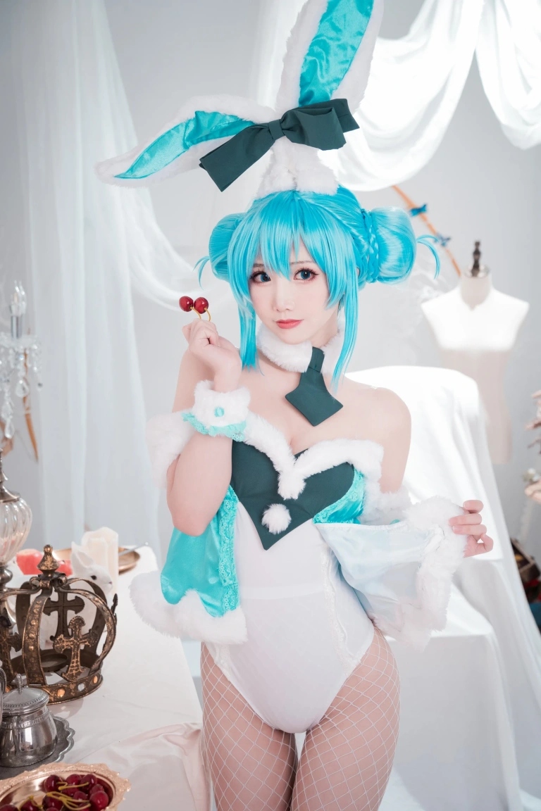 《初音兔女郎》｜面饼仙儿 · 17张写真