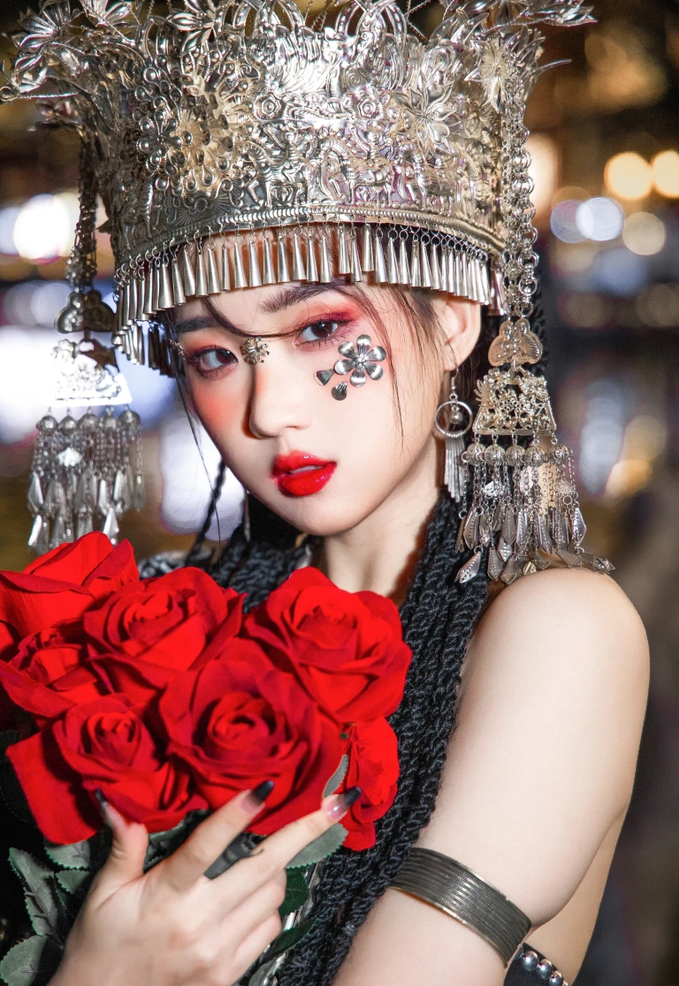 《苗疆女子》｜瓦斯塔亚小龙虾 · 18张写真