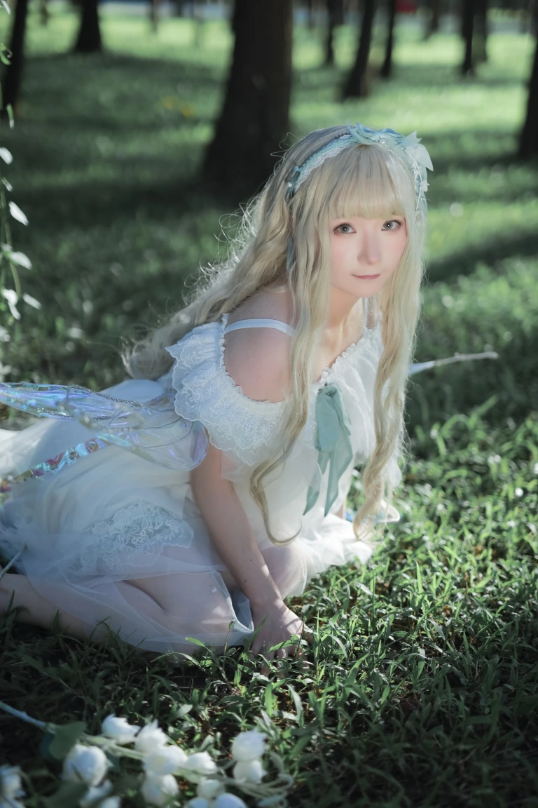 《林中精灵》｜是三不是世 · 27张写真
