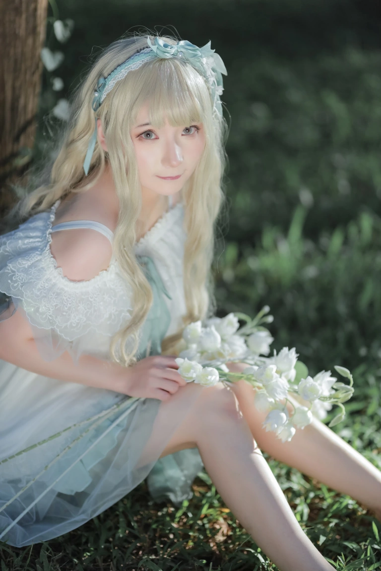 《林中精灵》｜是三不是世 · 27张写真