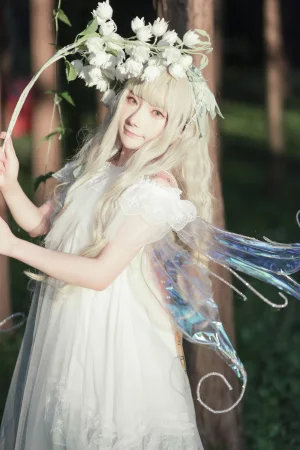 《林中精灵》｜是三不是世 · 27张写真