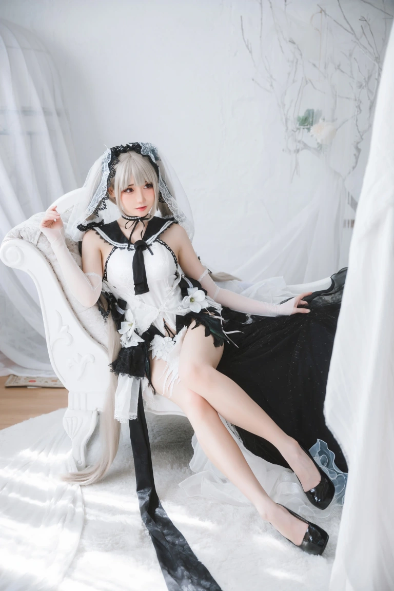 《可畏礼服》｜焖焖碳 · 33张写真