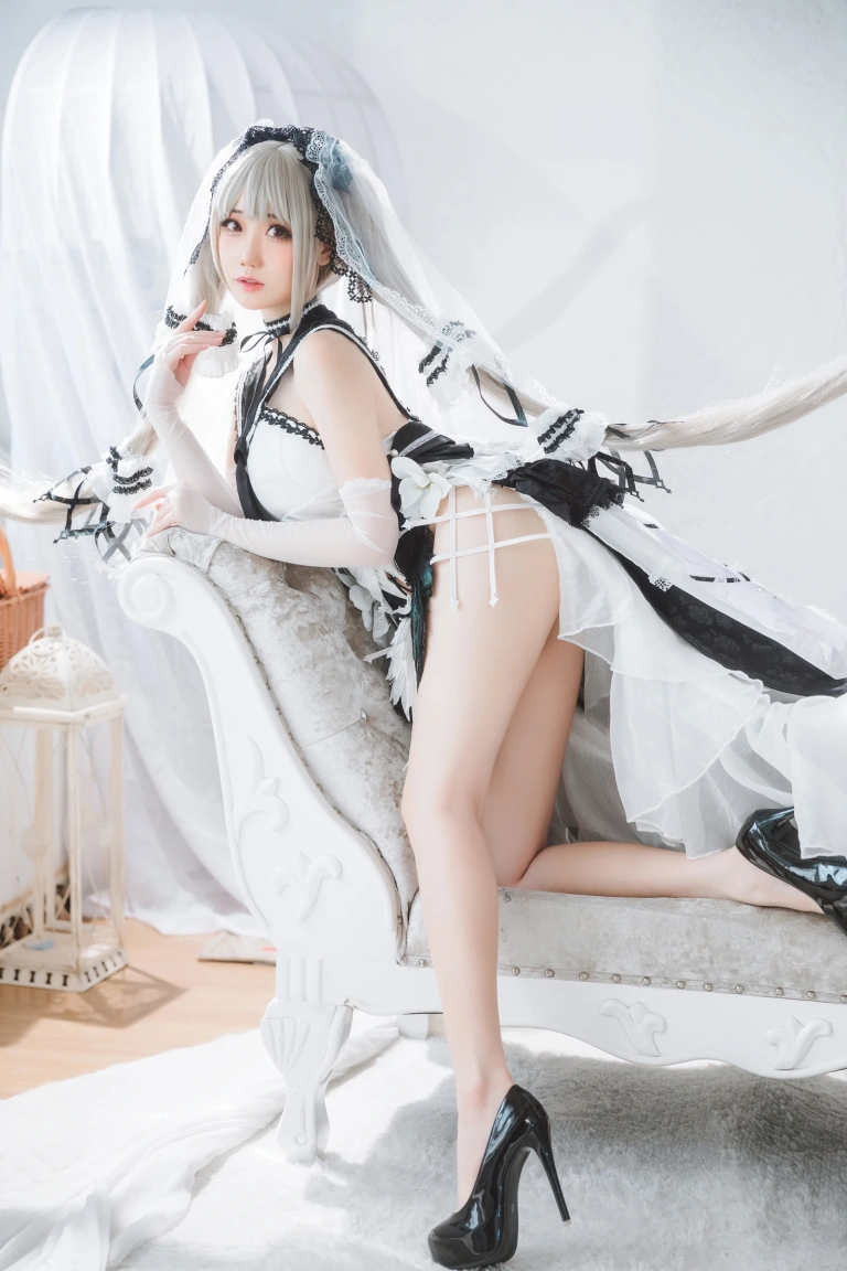 《可畏礼服》｜焖焖碳 · 33张写真