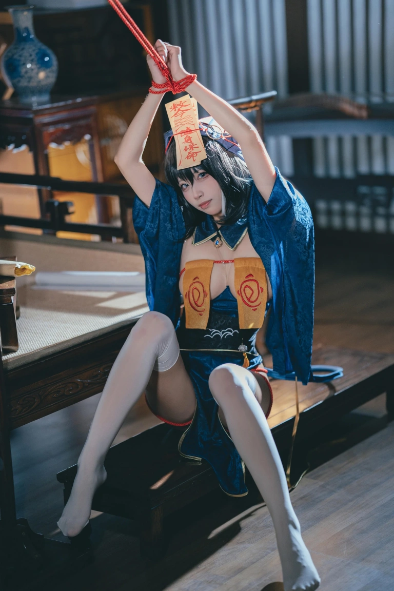 《华甲僵尸》｜三無人型 · 34张写真
