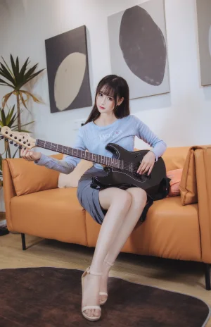 《吉他妹妹》｜羽生三未 · 43张写真