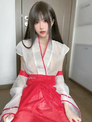 《C4莓果挞》｜布丁大法 · 62张写真、4 个视频