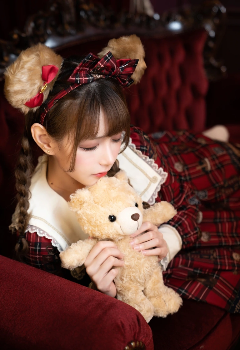 《Lolita 泰迪熊》｜凛子酱 · 10张写真
