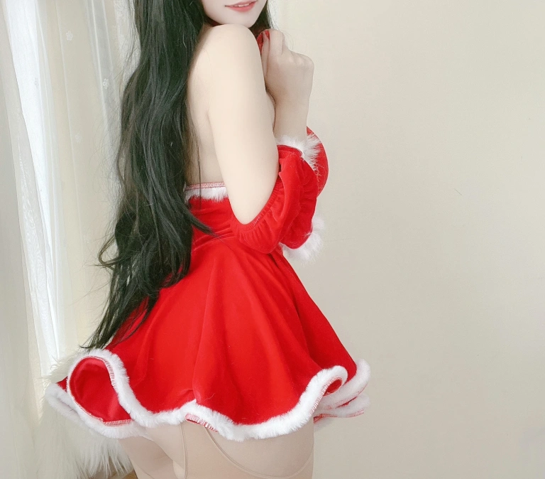 《红色圣诞礼物裙》｜小仓千代 · 23张写真