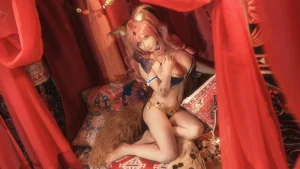 《玉藻前舞娘》｜是三不是世 · 28张写真