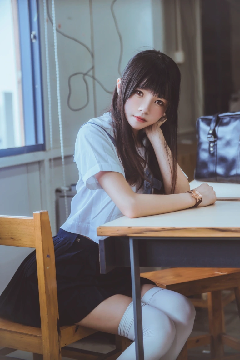 《蓝白水手服》｜桜桃喵 · 39张写真