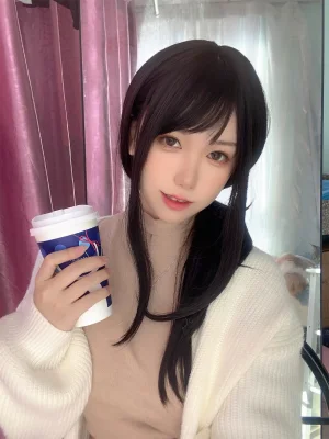 《人妻太太》｜一北亦北 · 44张写真、7 个视频