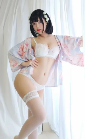《花与酒与少女》｜白烨 · 81张写真、6 个视频