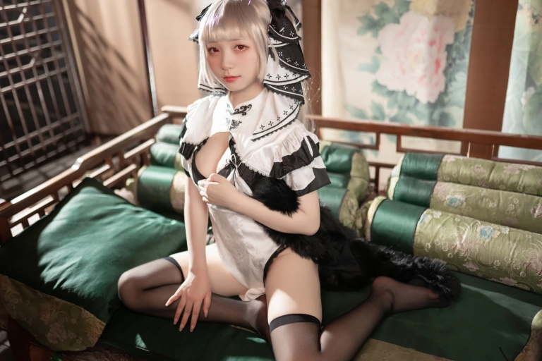 《可畏旗袍》｜花铃 · 84张写真