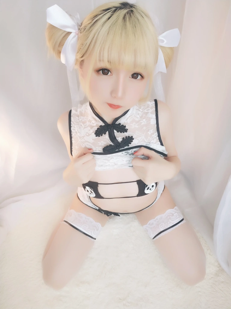 《VOL.16 熊猫旗袍》｜星之迟迟 · 61张写真