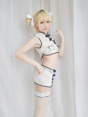 《VOL.16 熊猫旗袍》｜星之迟迟 · 61张写真