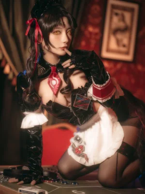 《杀生院女仆》｜是三不是世 · 18张写真
