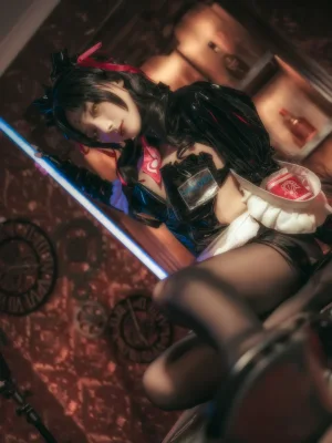 《杀生院女仆》｜是三不是世 · 18张写真