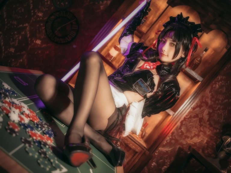 《杀生院女仆》｜是三不是世 · 18张写真