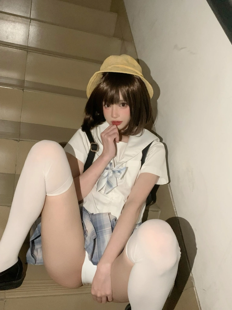 《主人的任务1.0》｜西园寺南歌 · 40张写真、7 个视频