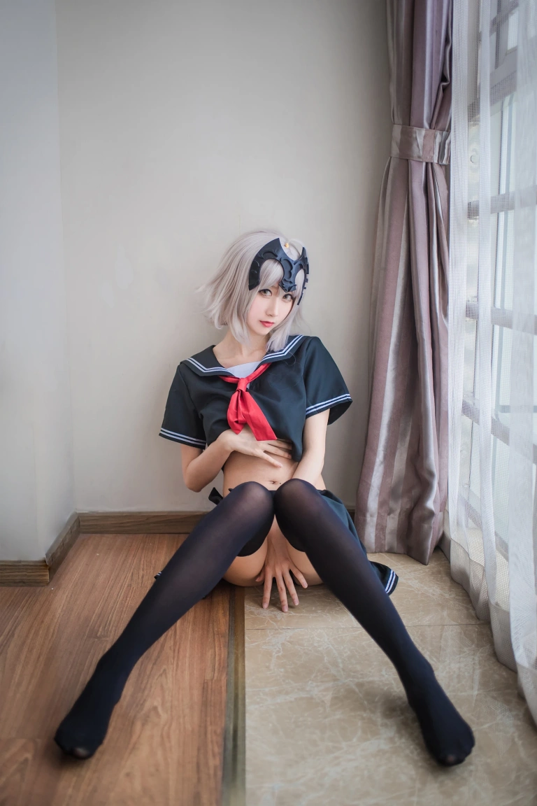 《贞德（黑）》｜木棉棉 · 23张写真