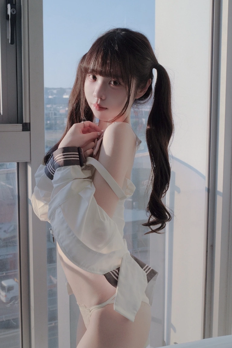 《放课后的私人时间》｜可可小白兔 · 48张写真