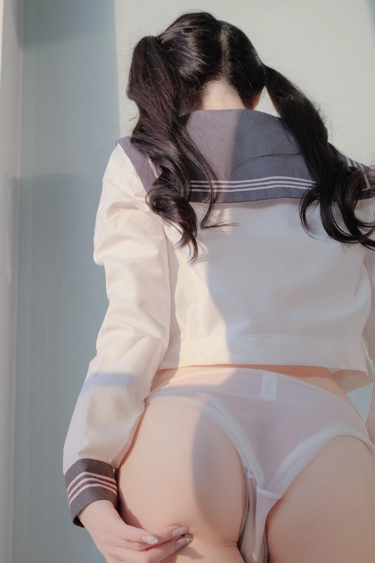 《放课后的私人时间》｜可可小白兔 · 48张写真