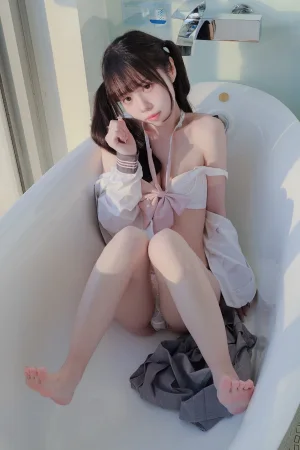 《放课后的私人时间》｜可可小白兔 · 48张写真
