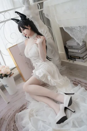 《爱宕婚纱》｜小仓千代 · 20张写真