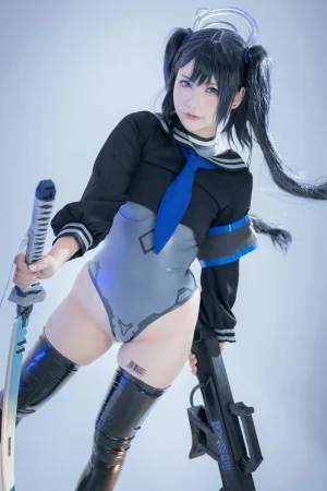 《蓝色袖章》｜是一只熊仔 · 25张写真