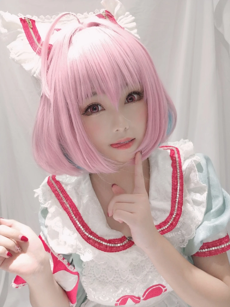 《梦见璃亚梦》｜蜜汁猫裘 · 31张写真